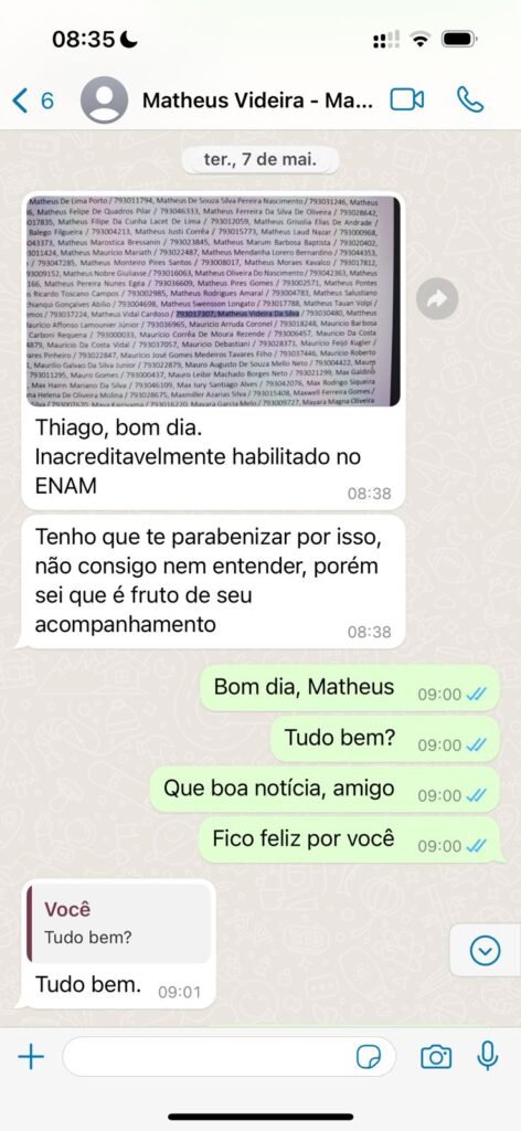 Aluno Matheus comemora habilitação no ENAM