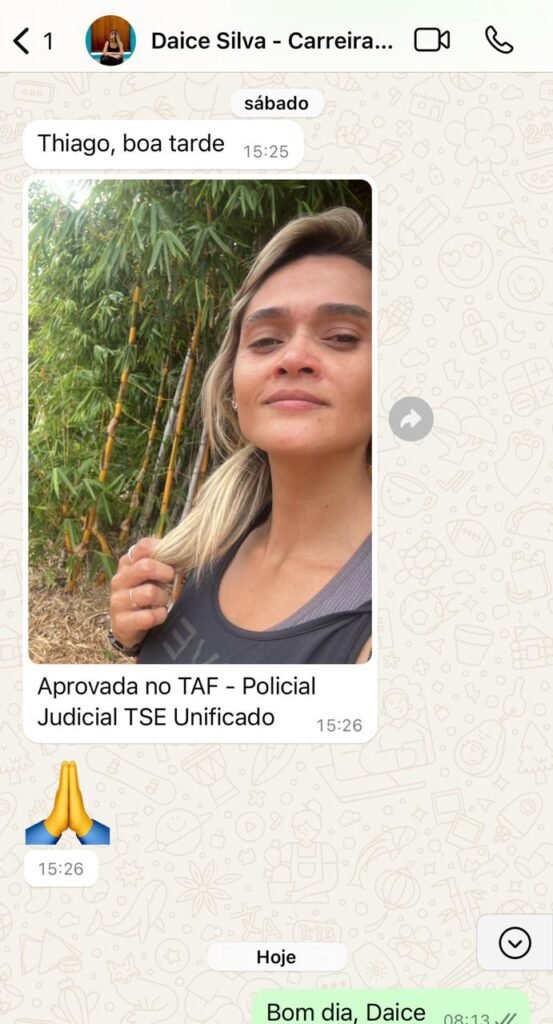 Aluna Daice comemora aprovação no TAF do TSE